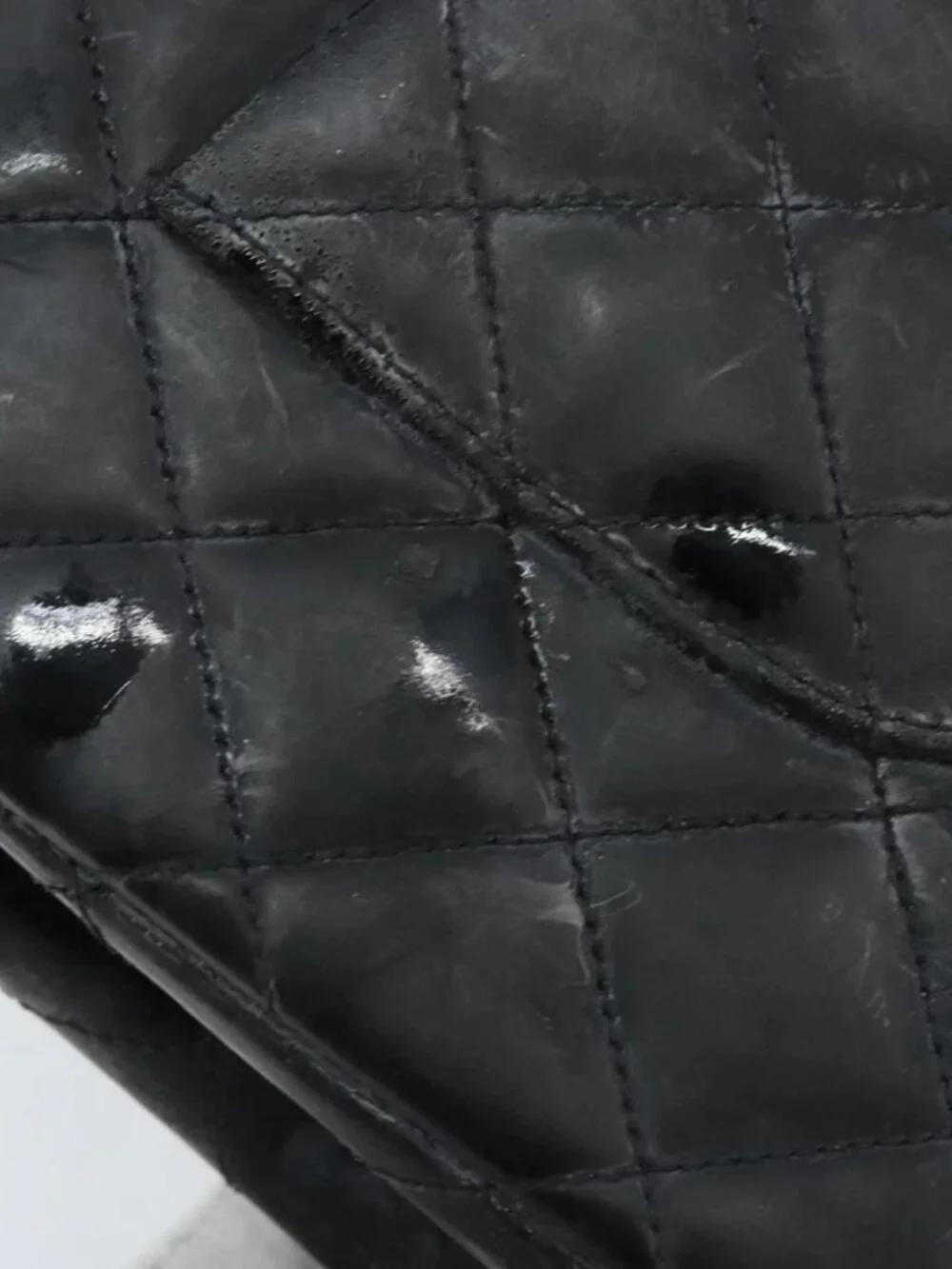 CHANEL Matelasse Chain Shoulder Bag Leather Black Gold CC Auth 88183